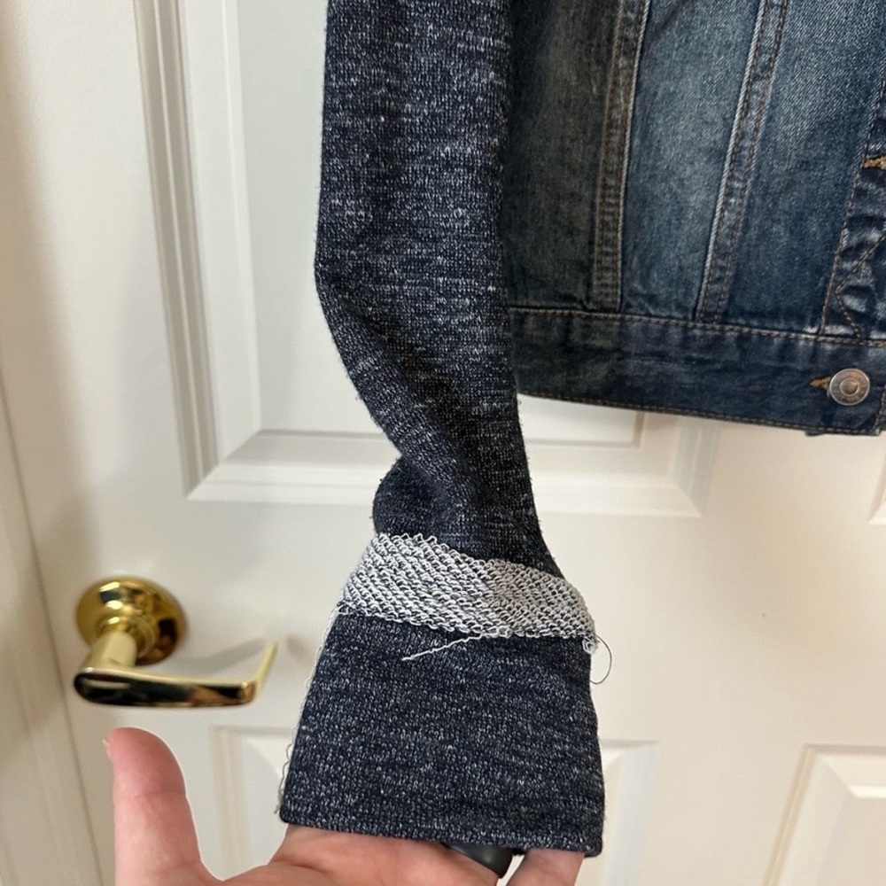 MUDD Denim Jacket Womens M Trucker Sweater Sleeves Hoodie Dark Wash Distressed - Picture 3 of 10